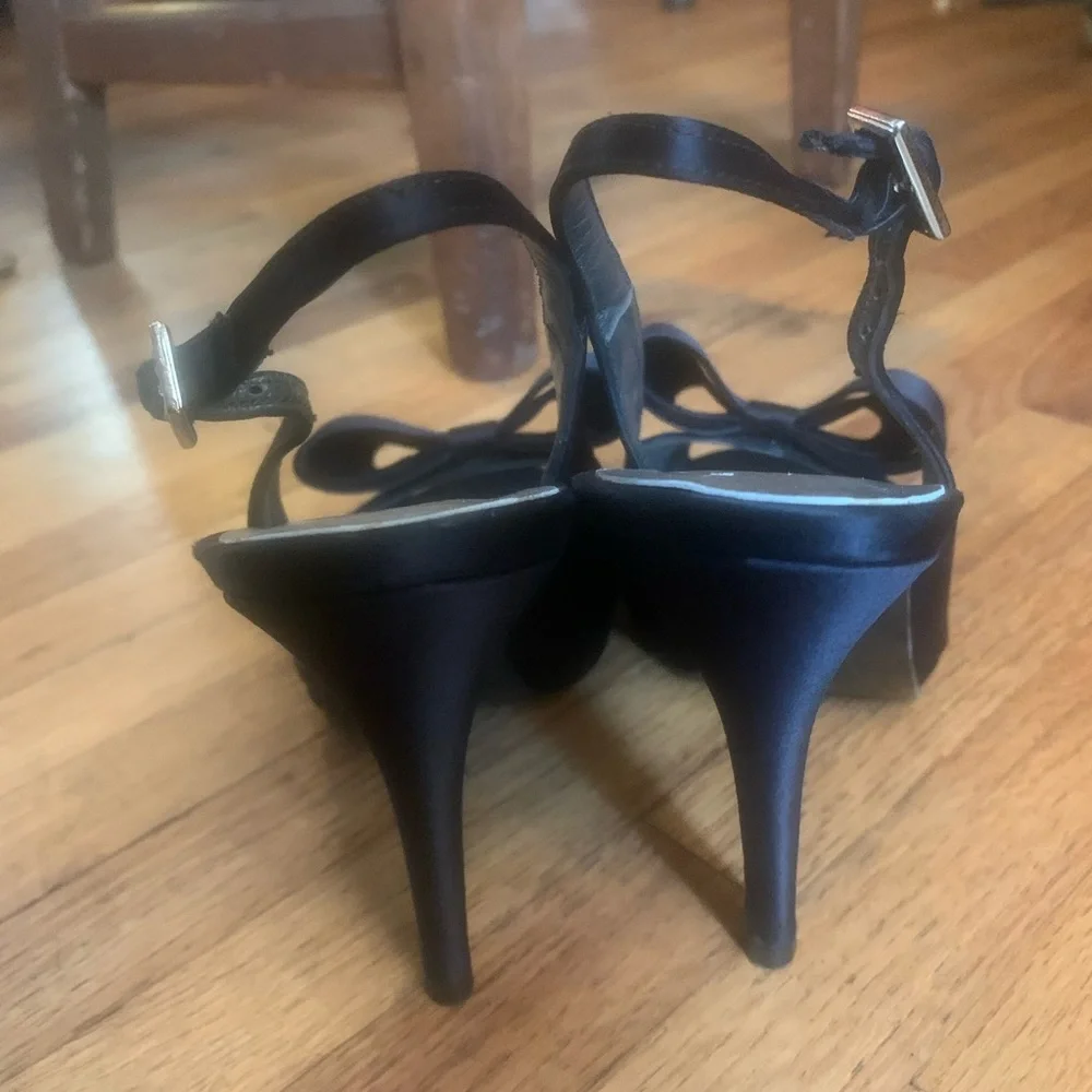 Stuart Weitzman peep toe bow heels size 6.5 vguc - Picture 7 of 8